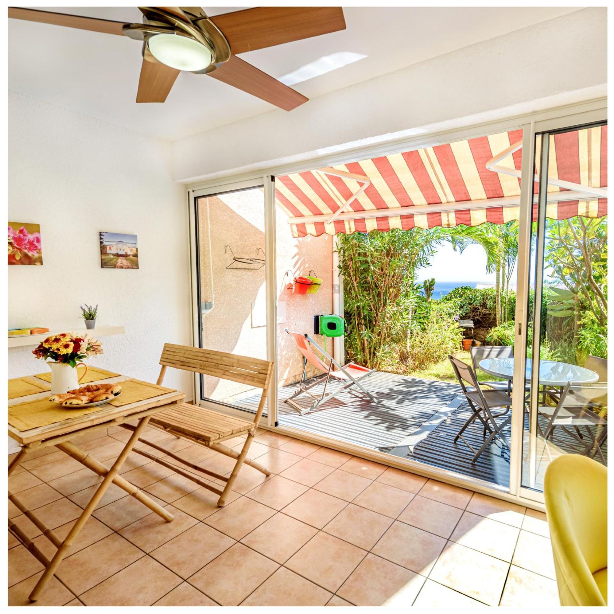 Le Jardin Des Tuit Tuit * Vue Mer * Cozy Saint-Leu Bagian luar foto